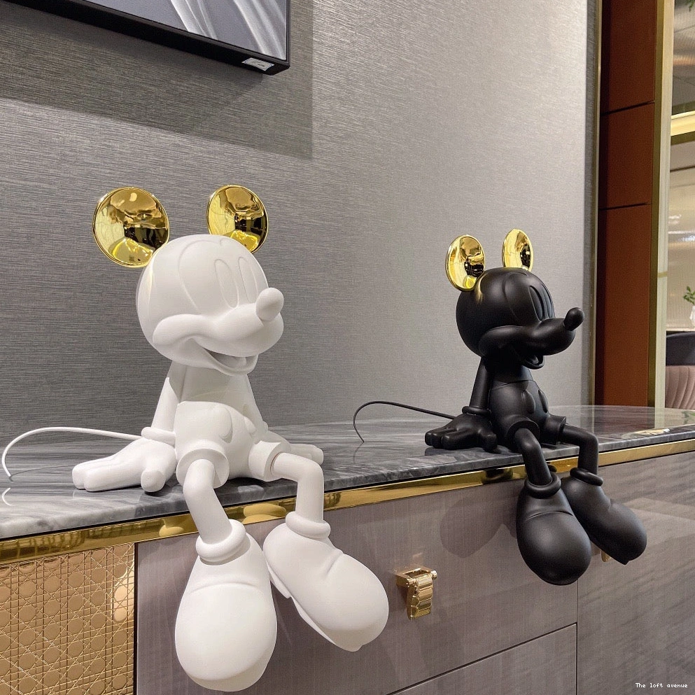 FIGURE MOUSE SITTING MICKEY 0819